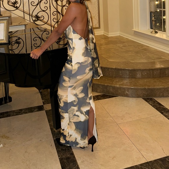 ASOS design mesh twist dress in black and yellow floral design - Picture 6 of 6